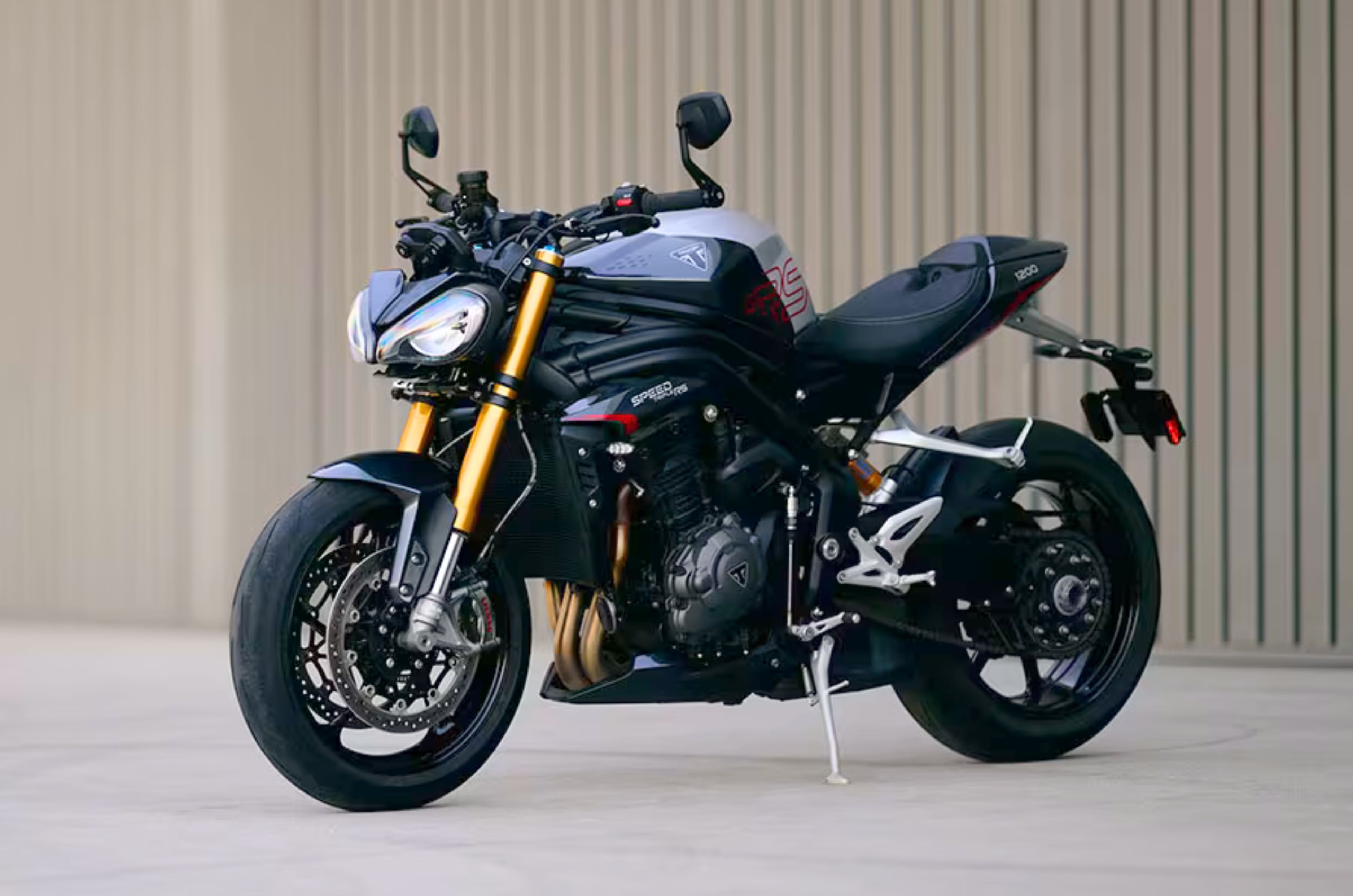 Priced at Rs 20.39 lakh, it competes with the likes of Ducati Streetfighter V4 and Honda CB1000 Hornet SP